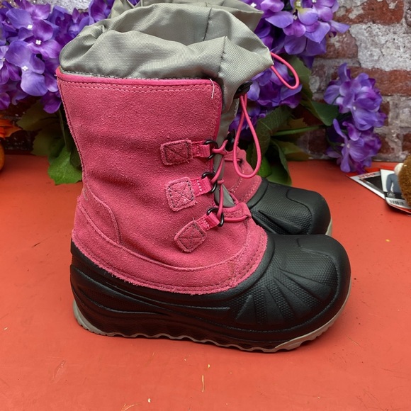 Ugg Kids' Pink and Gray Winter Boots SZ 1 - Picture 2 of 7